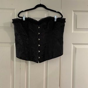 Black lace up corset